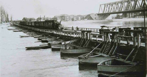 Eisenbahn-Schiffsbrücke geschlossen